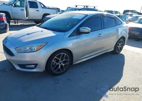 2016 Ford Focus Se z USA, uszkodzony, nr VIN 1FADP3F2XGL262548
